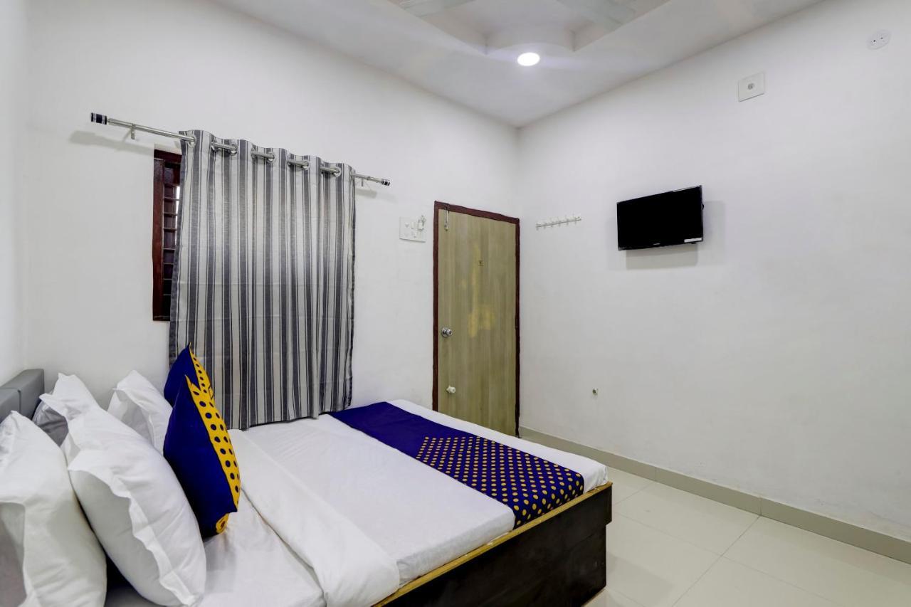 Anjār Spot On 71130 Hotel Shiv Krupa المظهر الخارجي الصورة
