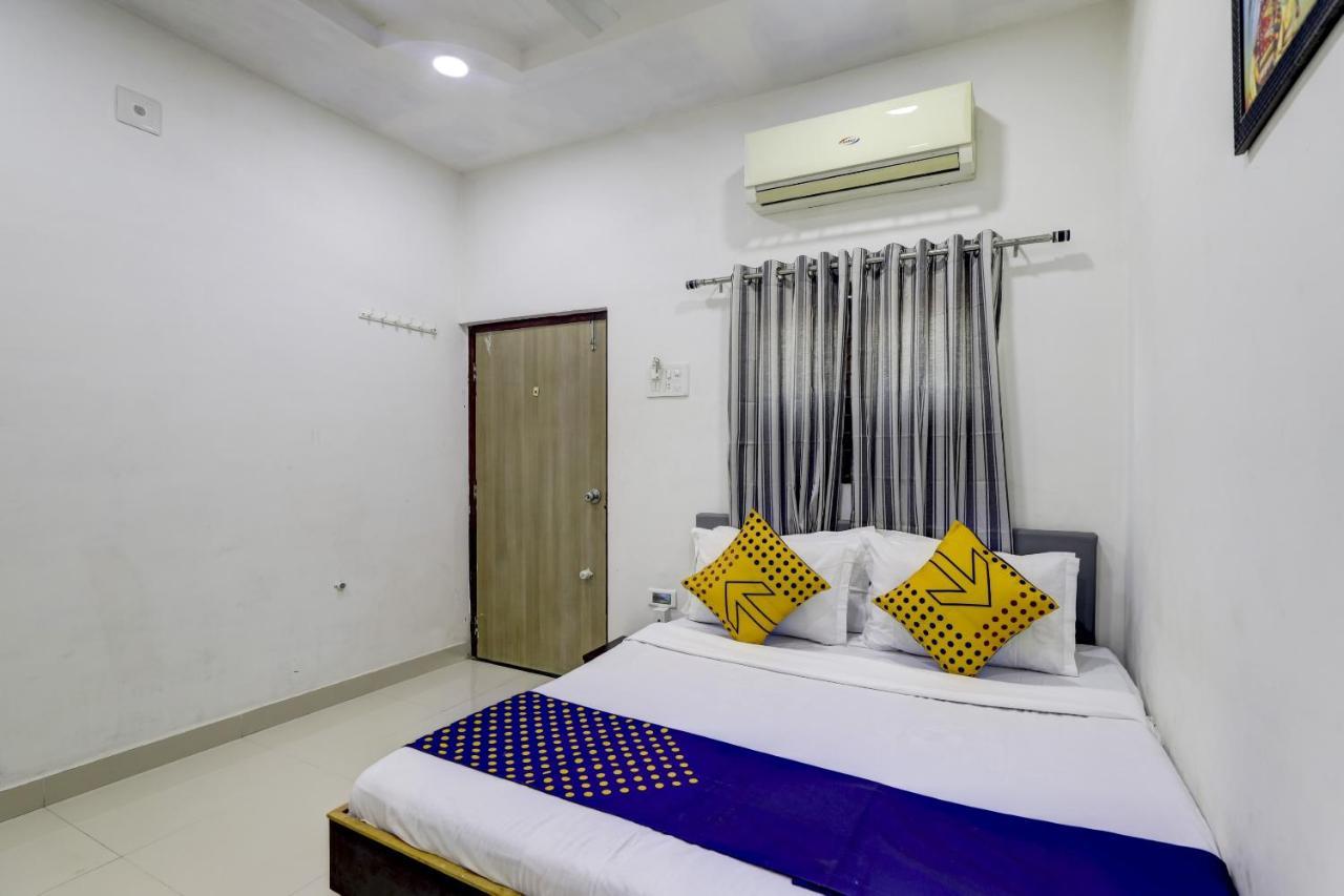 Anjār Spot On 71130 Hotel Shiv Krupa المظهر الخارجي الصورة